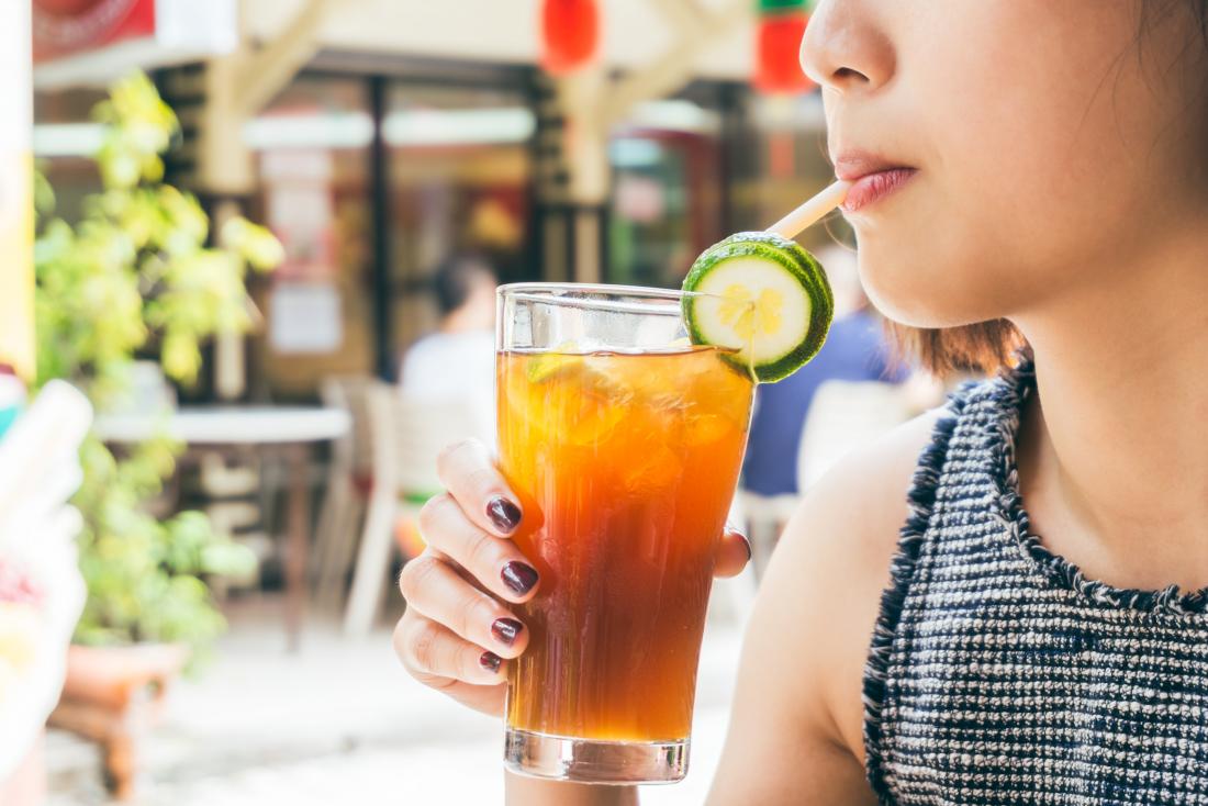 حميات غذائية غريبة يتبعها الكثيرون.. انتبهوا لمخاطرها