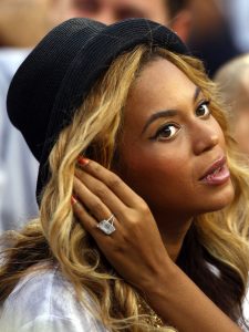 خاتم الخطوبة الأغلى للمشاهير من JLo إلى Beyonce