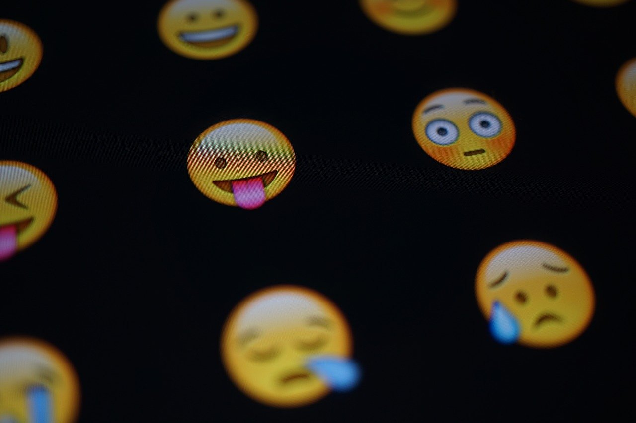الـ Emojis تعيق عمالقة التكنولوجيا من تعقب الإساءة عبر الإنترنت