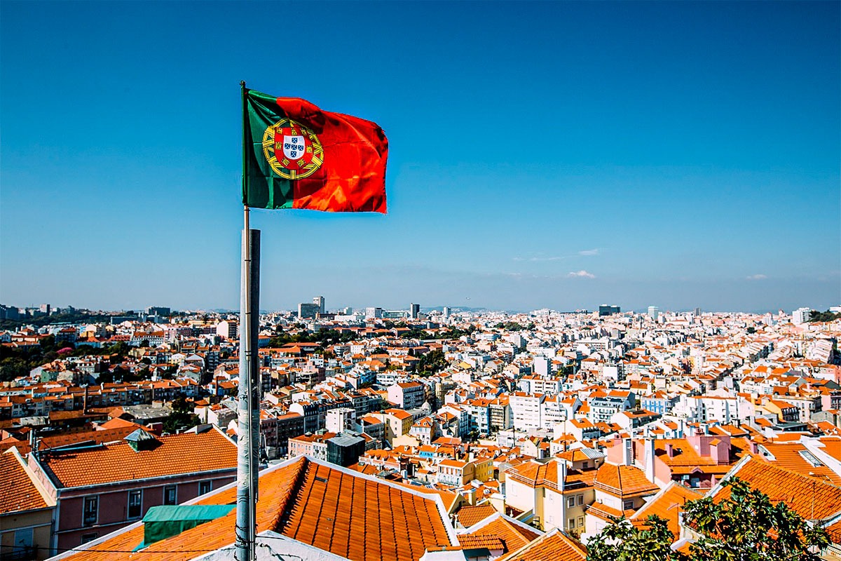 قرار البرتغال حول استقبال البريطانيين على أراضيها