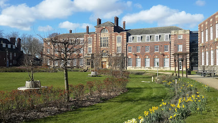 جامعة hull في بريطانيا