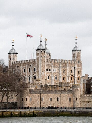 Tower of London أوقات العمل الأنشطة وأهم الحقائق 