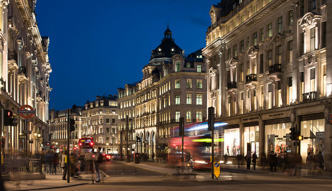 أفضل شوارع لندن السياحية- Regent Street