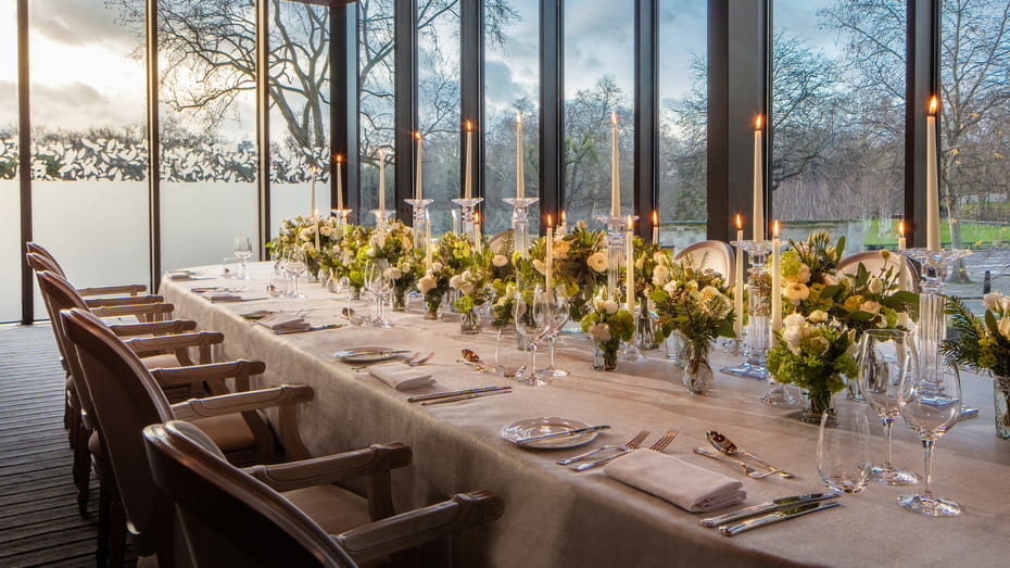 صورة من فندق فورسيزون لندن (فندق فورسيزن لندن) Four Seasons Hotel London at Park Lane وهو أحد اشهر فنادق لندن
