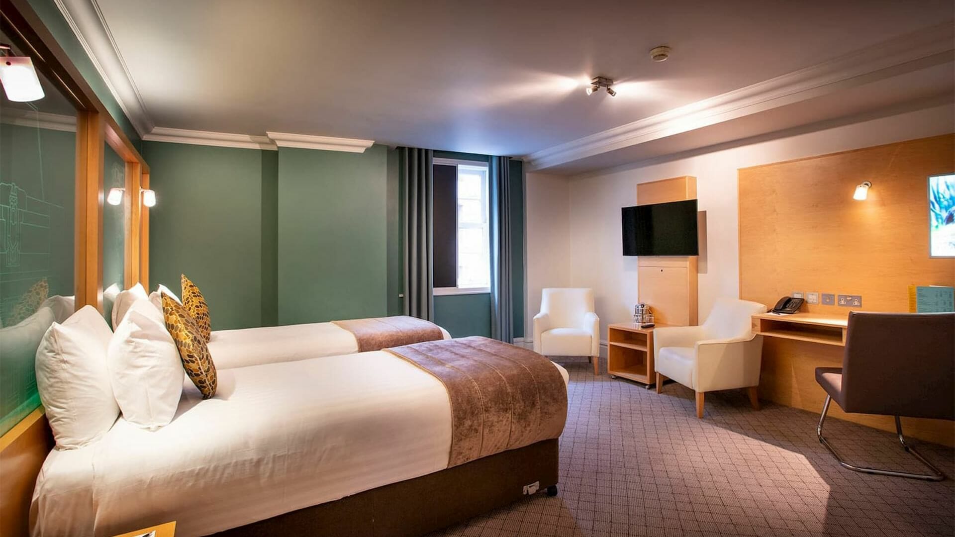صورة من فندق كمبرلاند لندن Great Cumberland Place Hotel وهو من ضمن اشهر فنادق لندن