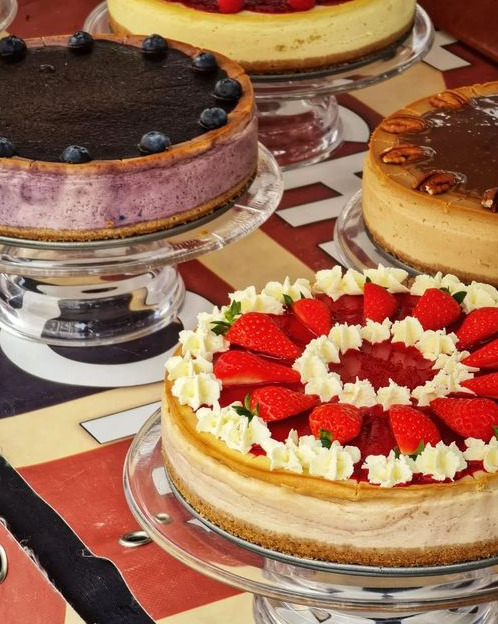 صورة لطبق من اطباق متجر حلويات The Great British Cheesecake Company الذي يعد من أفضل محلات حلويات لندن المشهورة