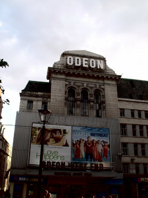 صورة لـ ميدان أوديون ليستر Odeon Leicester Square في ميدان ليستر لندن ( ليستر سكوير لندن ) Leicester Square