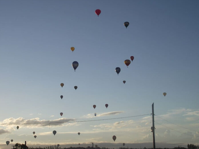 إليك مواعيد حدث Lord Mayor's Hot Balloon Regatta في لندن
