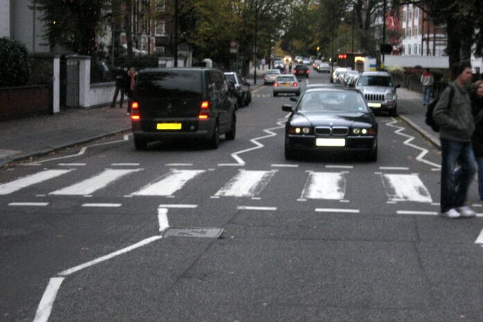 الطرق في بريطانيا استثمار لتفعيل Pay-Per-Mile Road Charging