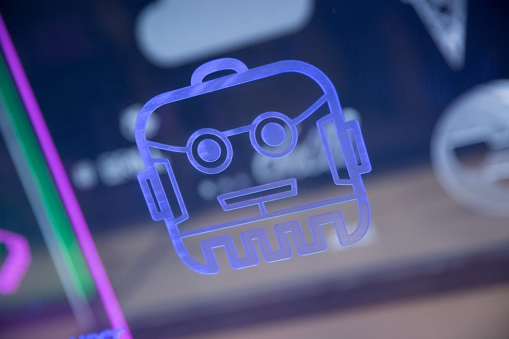 Le Chat Mistral.. روبوت دردشة مجاني من شركة مدعومة من Microsoft روبوت الدردشة Le Chat Mistral.. ما ميزاته؟